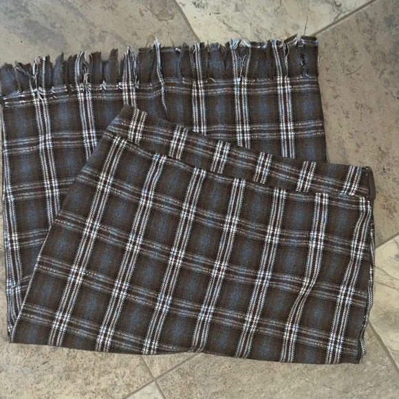 Women Large Plaid Brown Button-Down Skirt - Picture 6 of 6